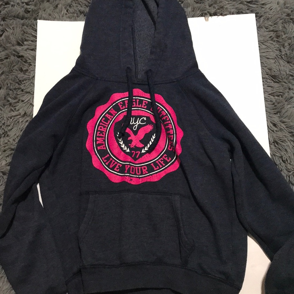 Juniors American eagle sweatshirt// size medium
